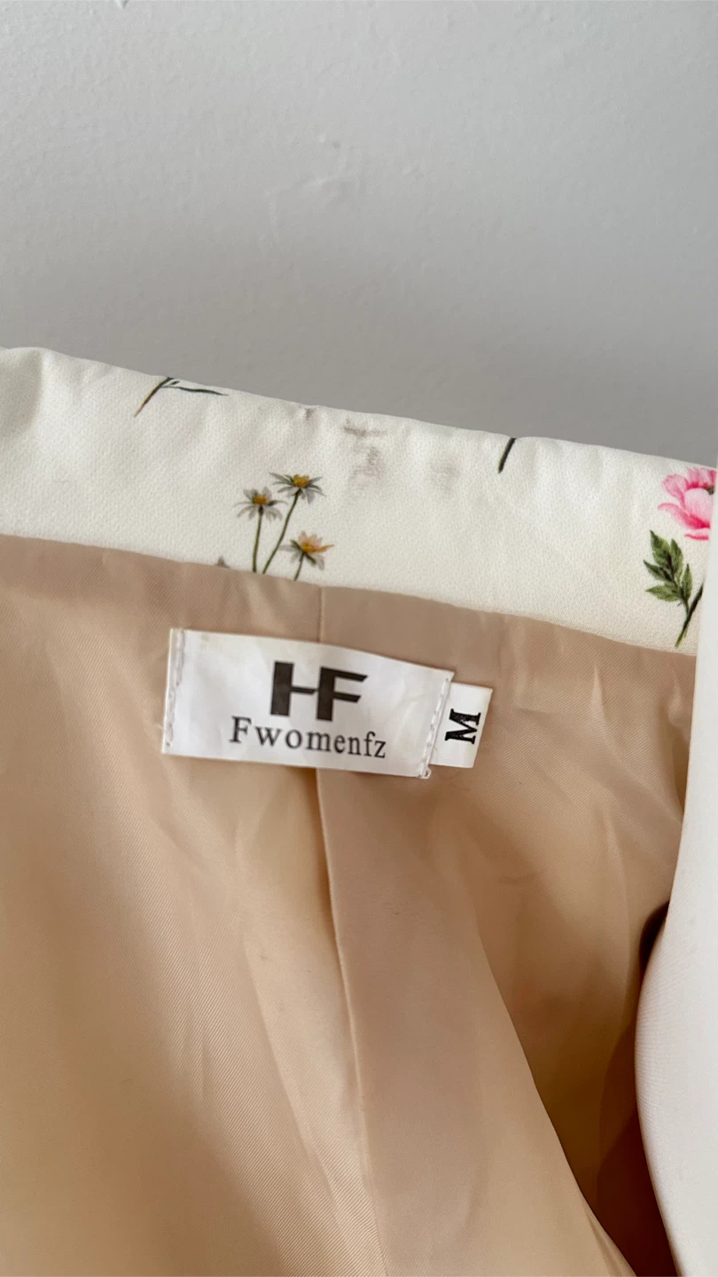 HF Fwomenz Floral Print oversized Blazer - Size M - photo 5