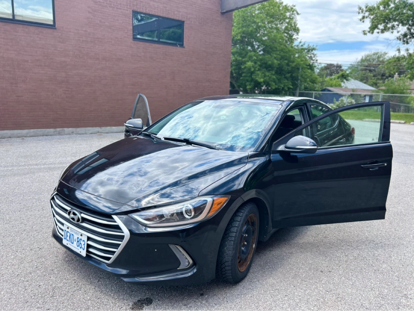 PRICED TO SELL: 2017 Hyundai Elantra - photo 2