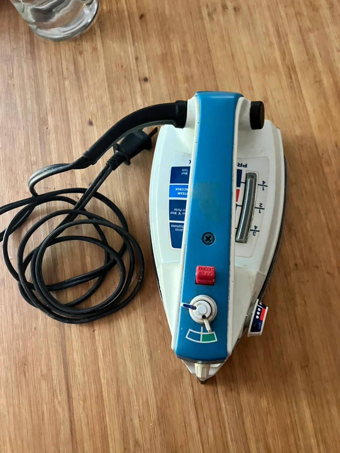 Proctor-Silex Steam Iron - photo 3