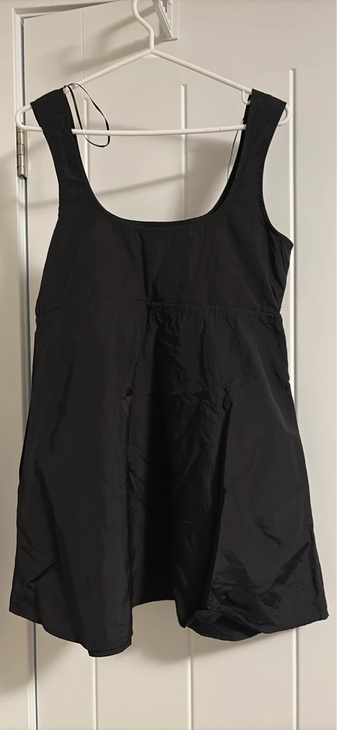 Simons Black Apron Dress Size Medium - photo 3