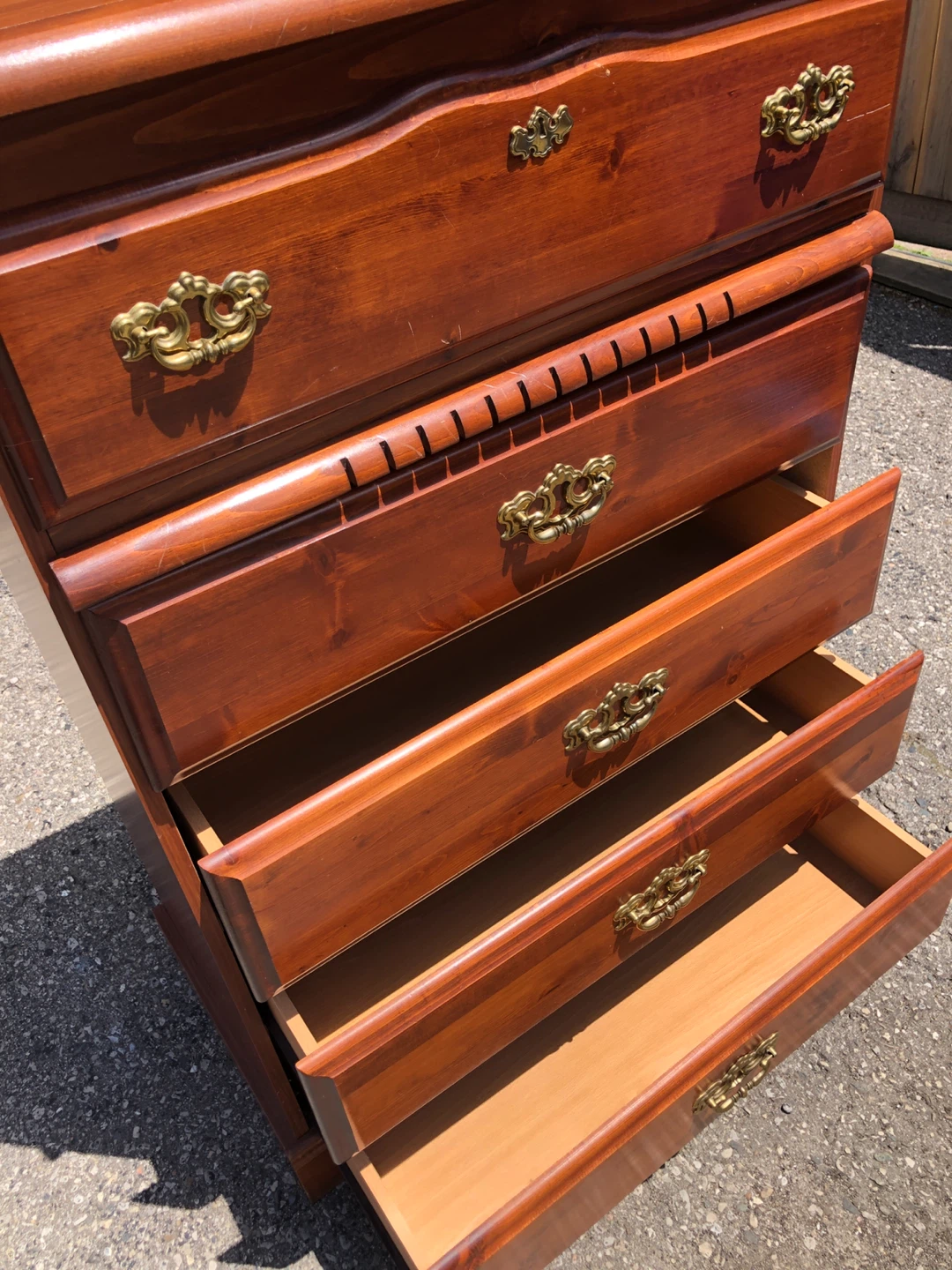 Dresser - photo 2