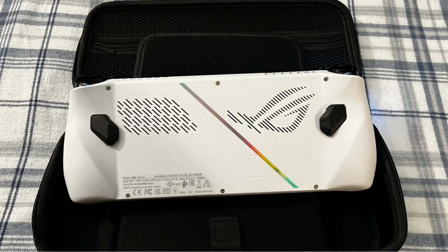 MUST GO Asus ROG ally Mint condition full set - photo 3
