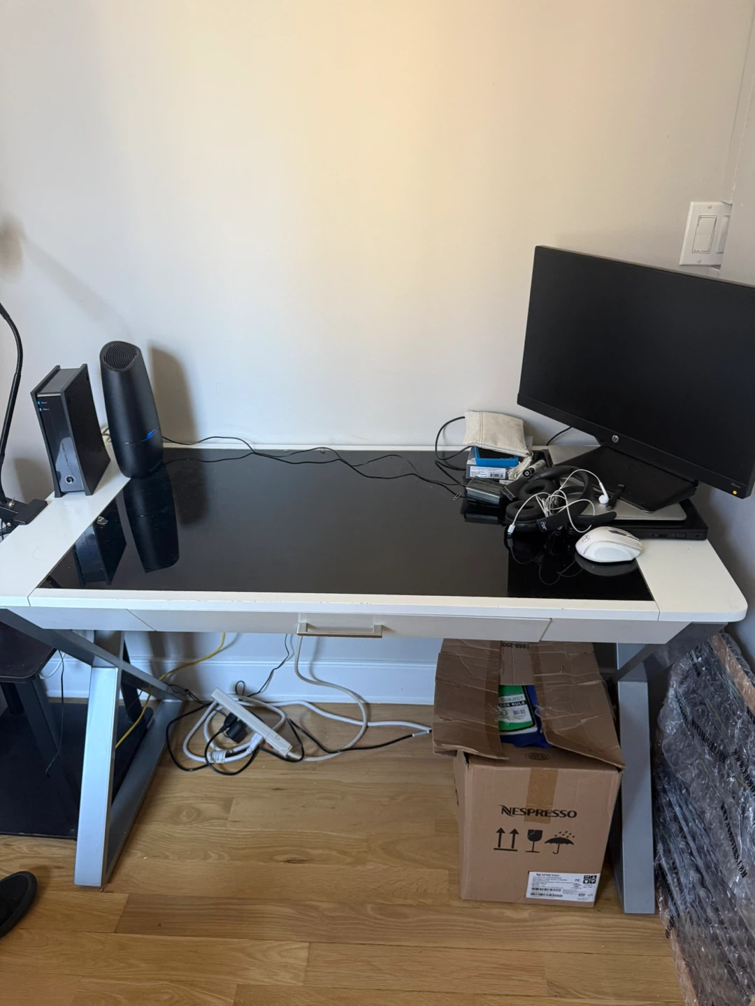 White and Black Desk