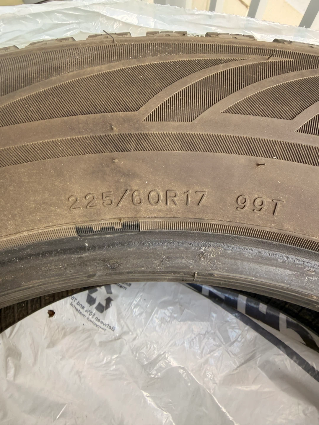 Wintrek Studdable Winter Tire 225/60R17 - photo 5