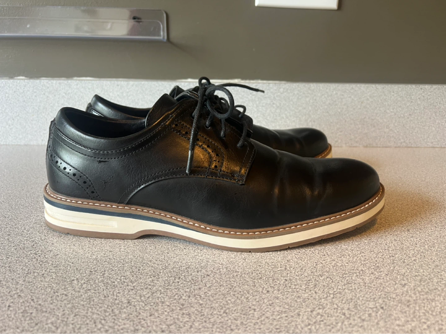 Cole Haan black leather dress shoe - photo 2