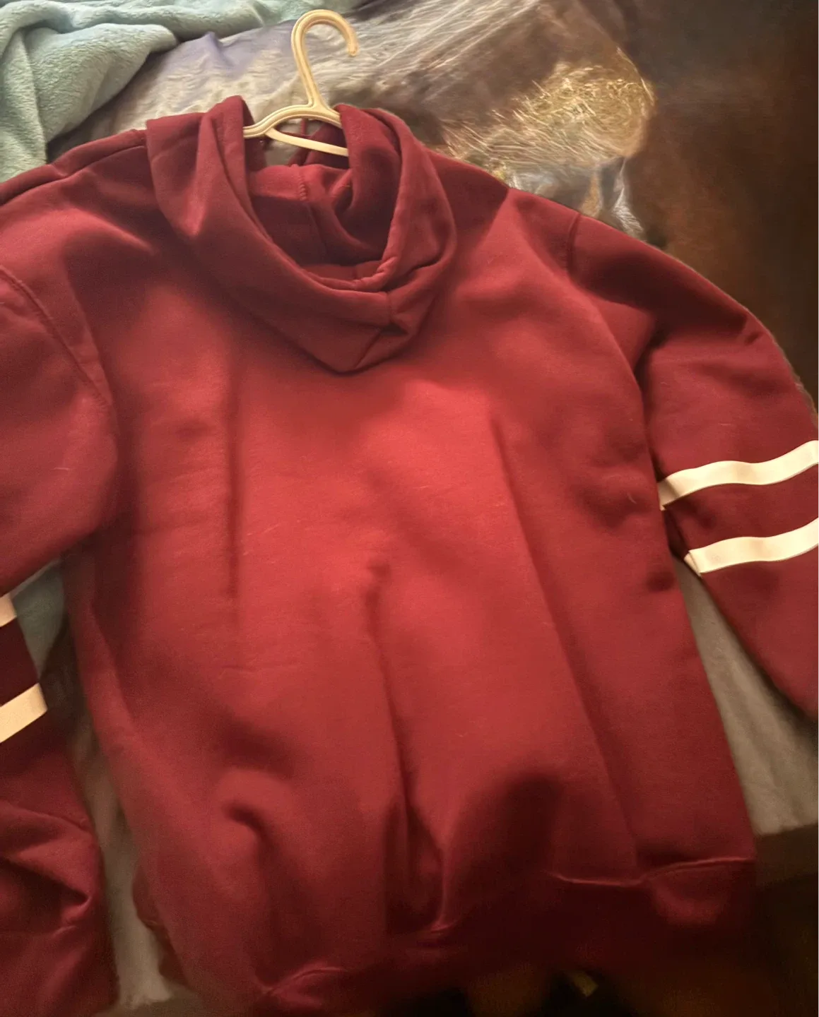 Maroon Hoodie with LY 結 Design - photo 2