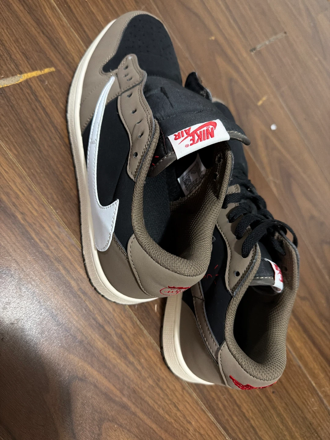 Nike Air Jordan 1 Low Travis Scott - photo 2