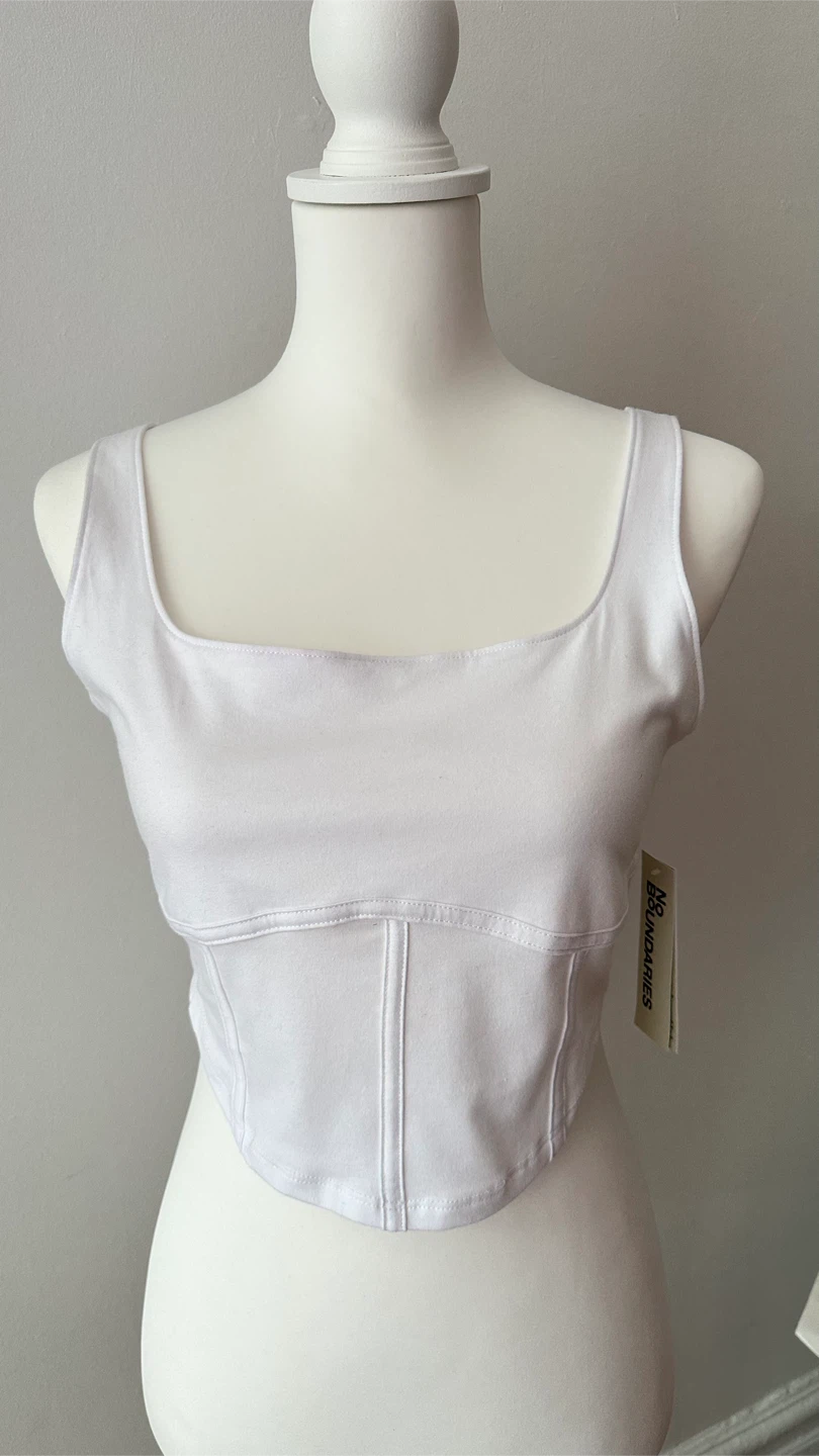 No Boundaries White Cropped Tank Top M