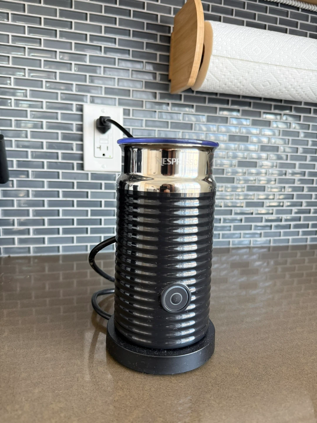 Nespresso Aeroccino 3 Milk Frother - photo 3