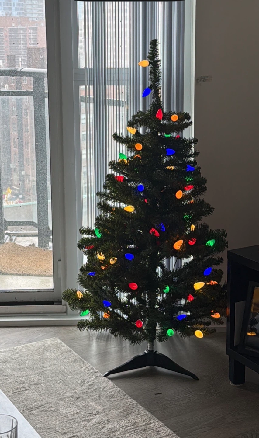 4 ft Lakewood Spruce Multi Pre-Lit Tree