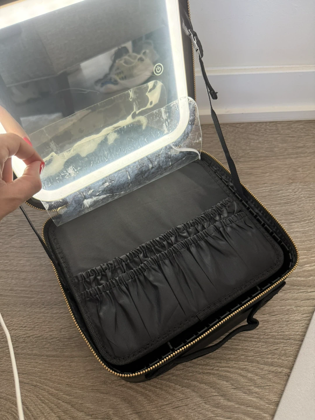 Laura Mercier Makeup travel Case with Lighted Mirror - photo 4