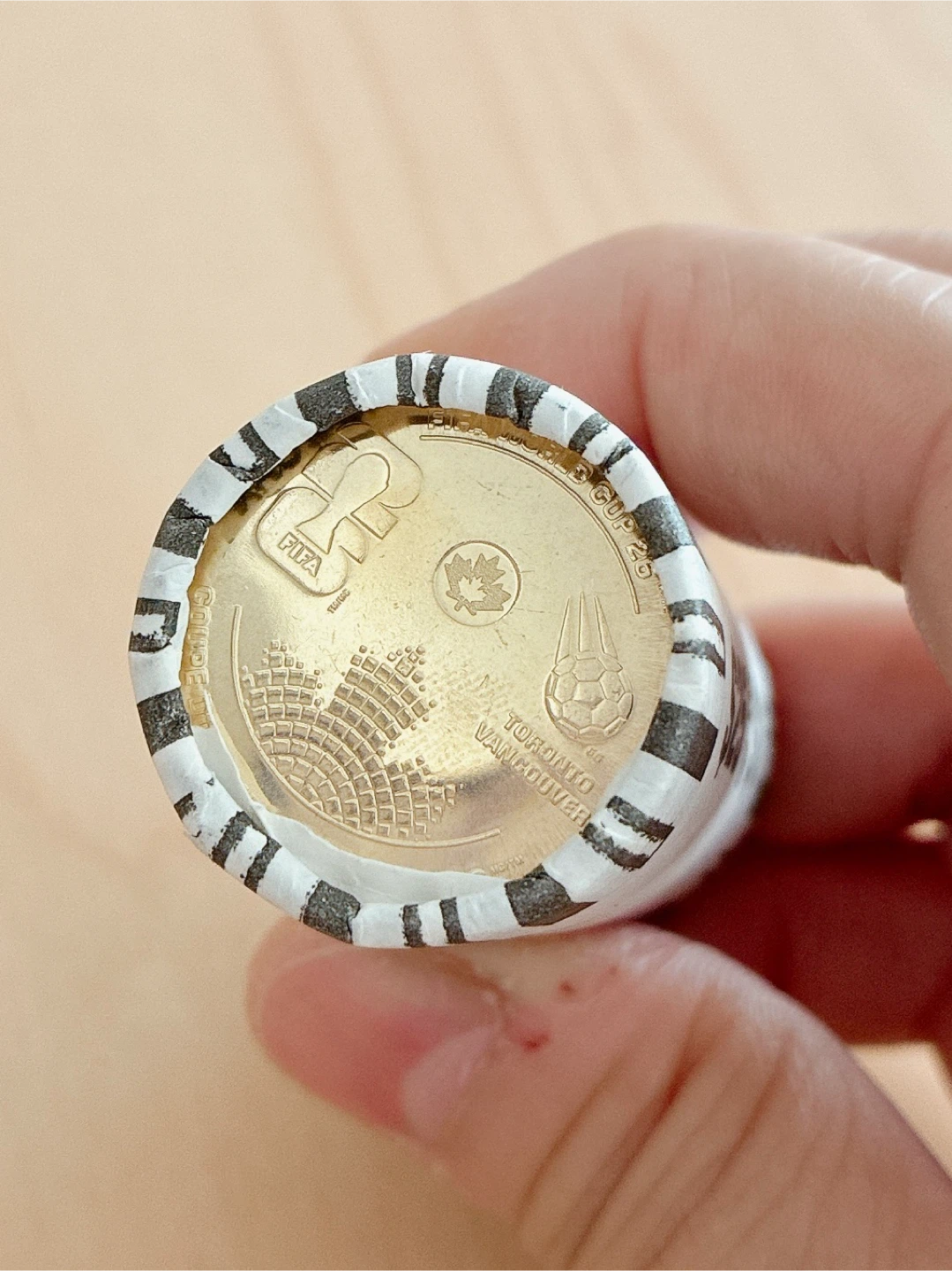 2026 FIFA World Cup Canada One Dollar Coin Roll - photo 3