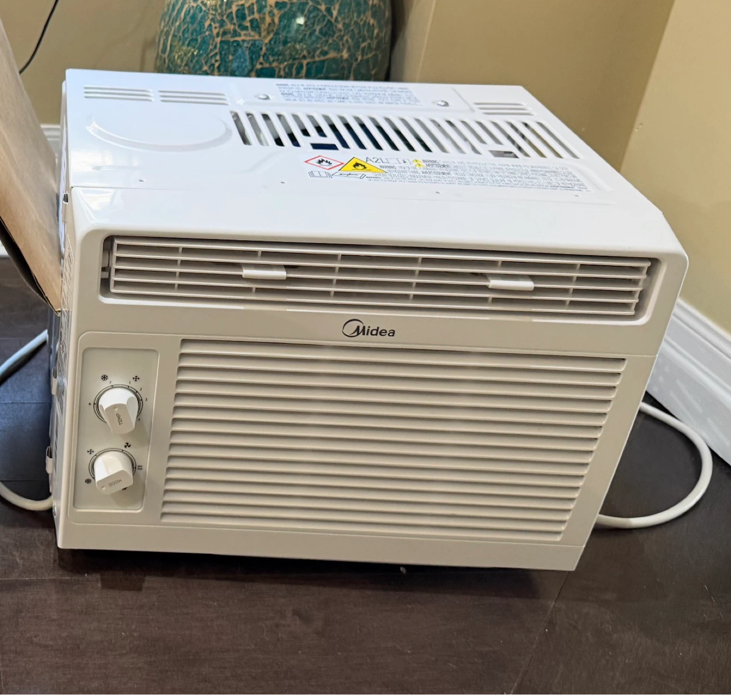 Midea 5,000 BTU Window Air Conditioner - photo 5