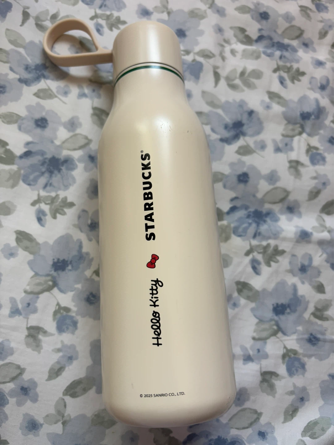 Starbucks Hello Kitty Water Bottle - photo 2