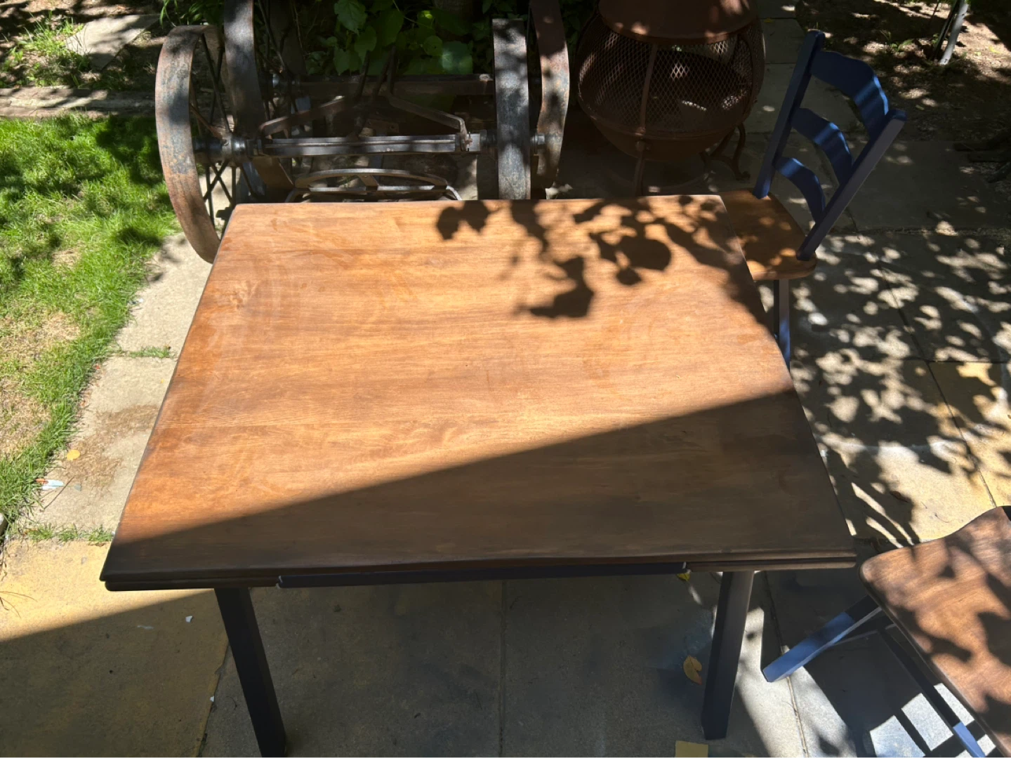 Table with Chairs - photo 2