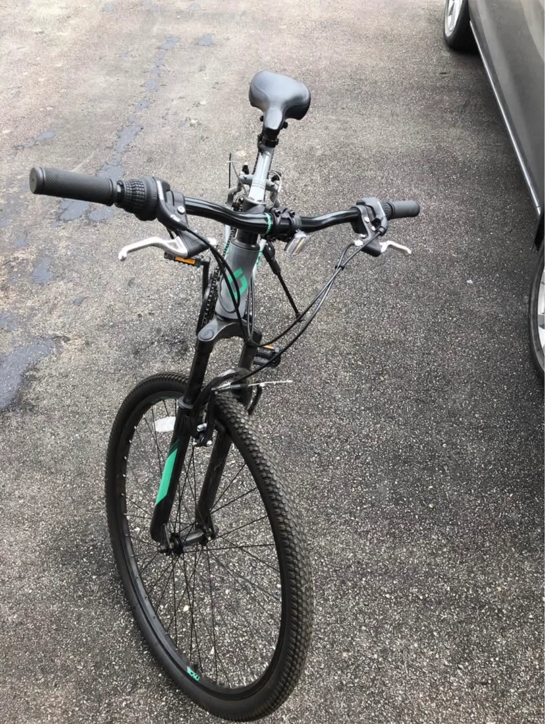 Diamondback Mountain Bike - photo 2