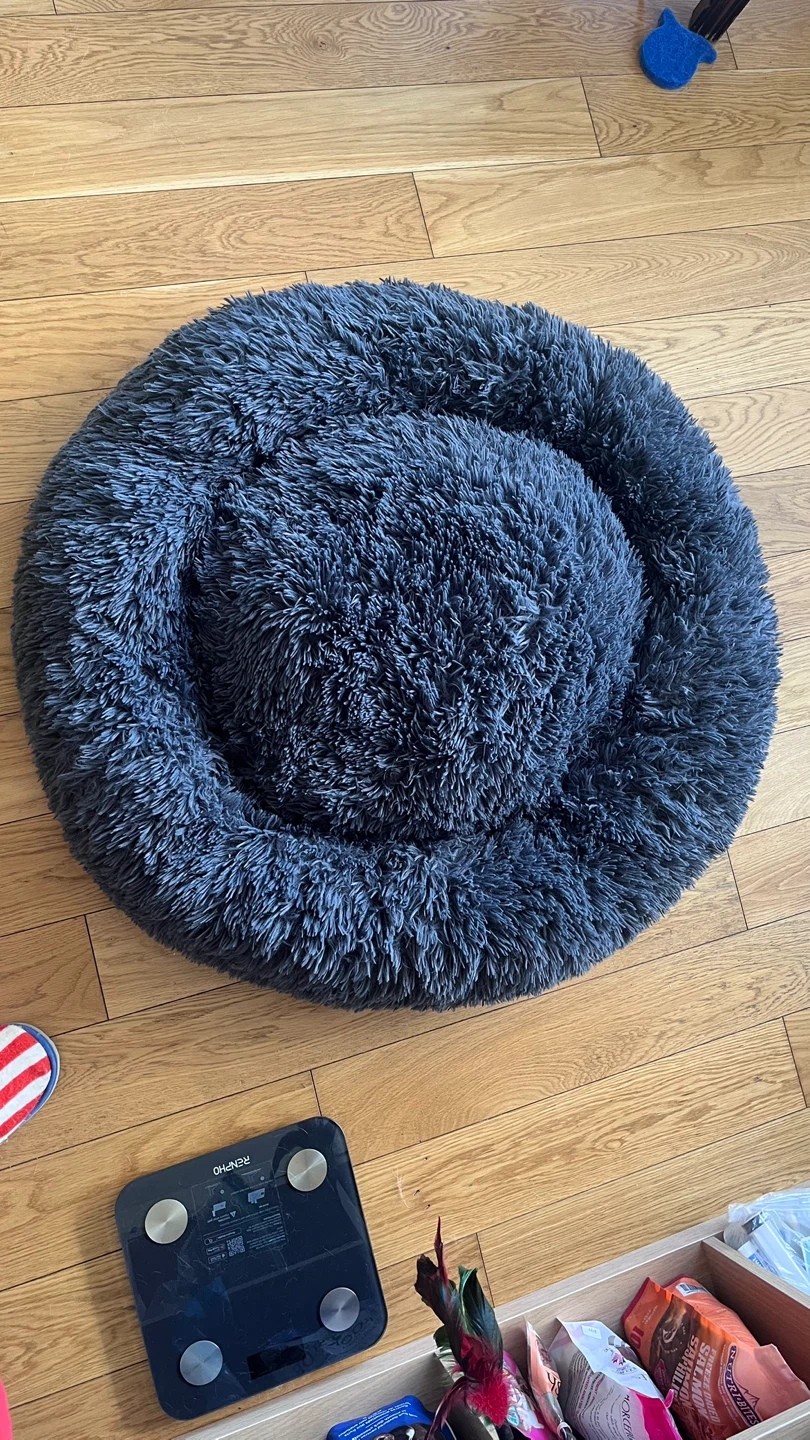 Bedfolks Calming Donut Dog Bed - Large, 36 Inch, Grey