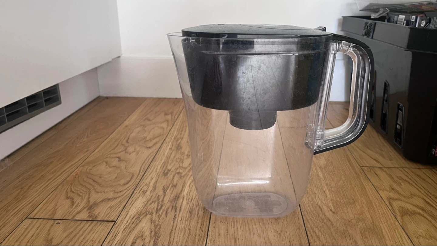 Brita 10 Cup Filter Pitcher with Smart Light Indicator - Black