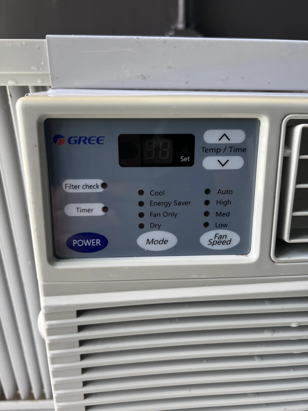 Gree Window Air Conditioner - photo 4