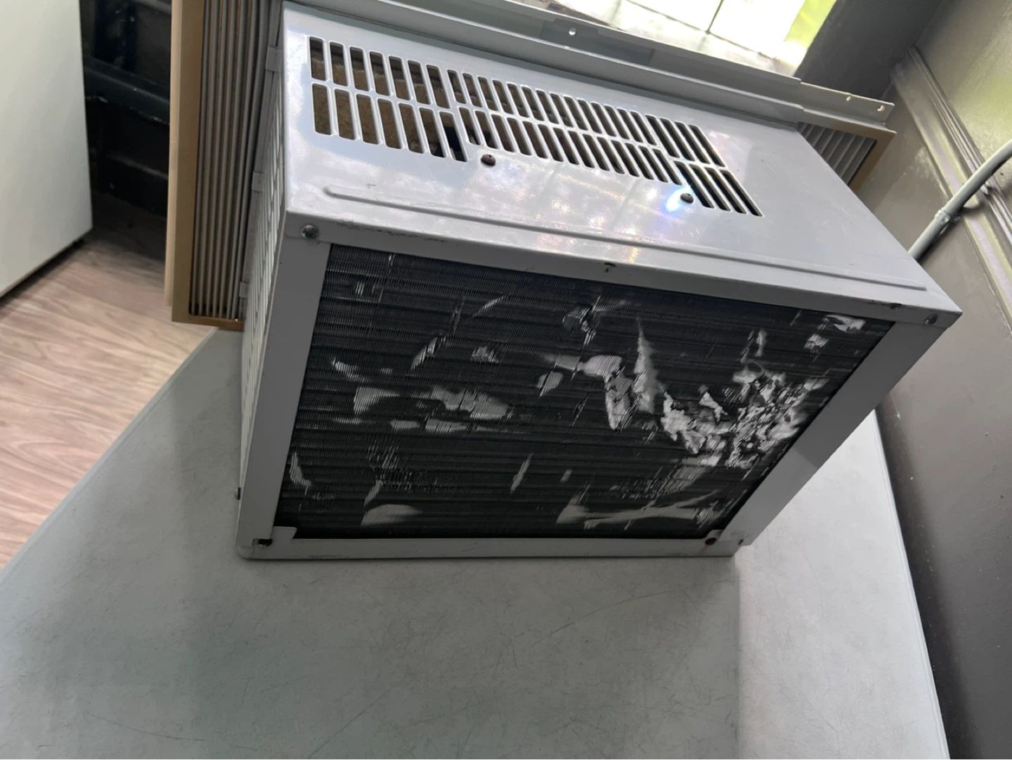 Gree Window Air Conditioner - photo 5