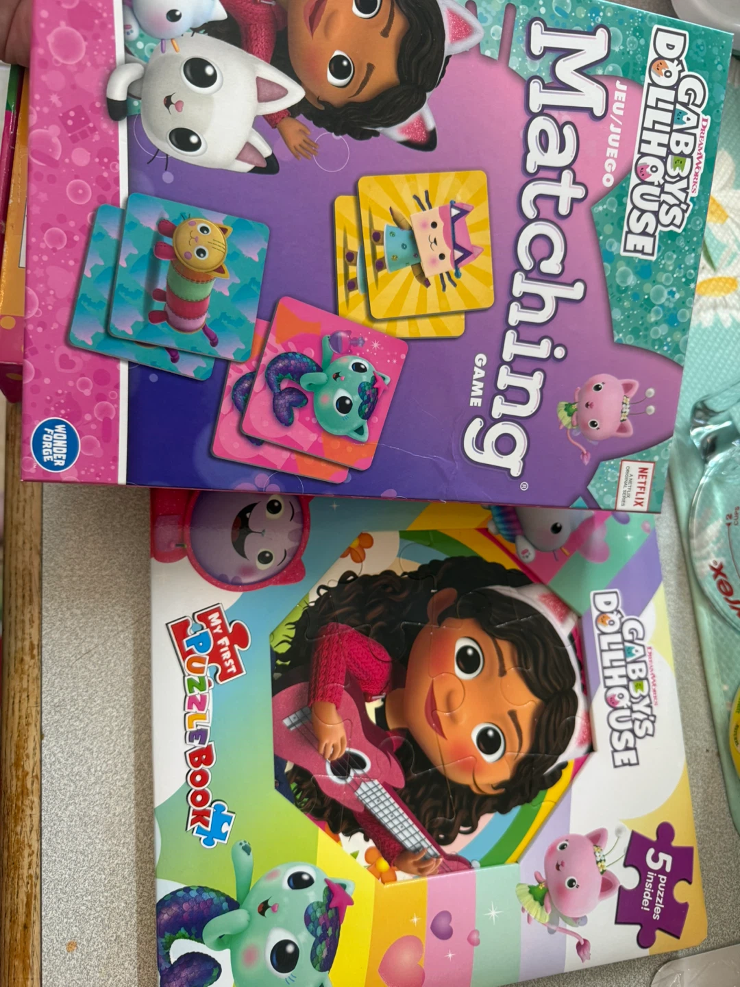 Gabby's Dollhouse Matching Game & Puzzle Book