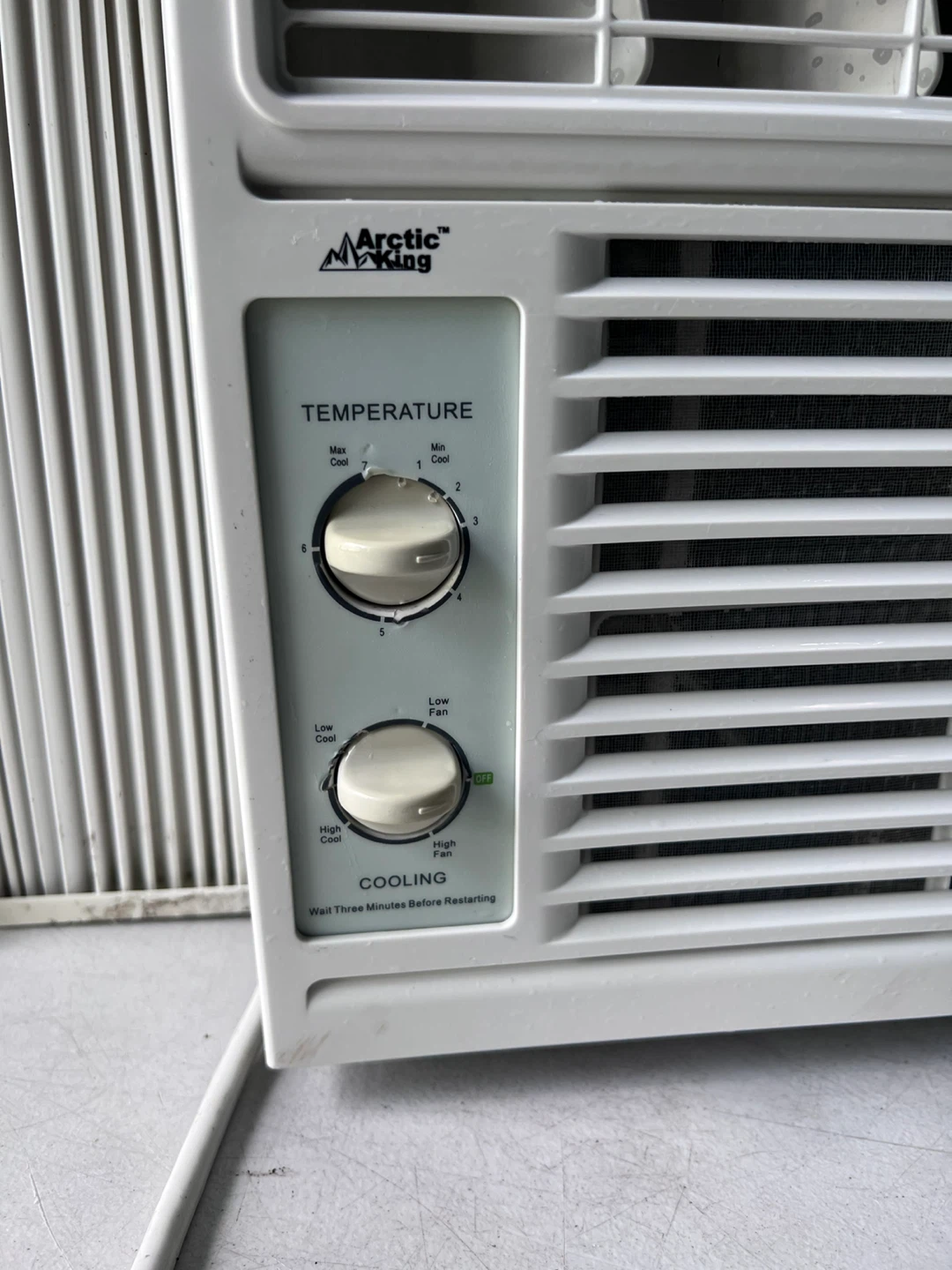 Arctic King Window Air Conditioner - photo 3