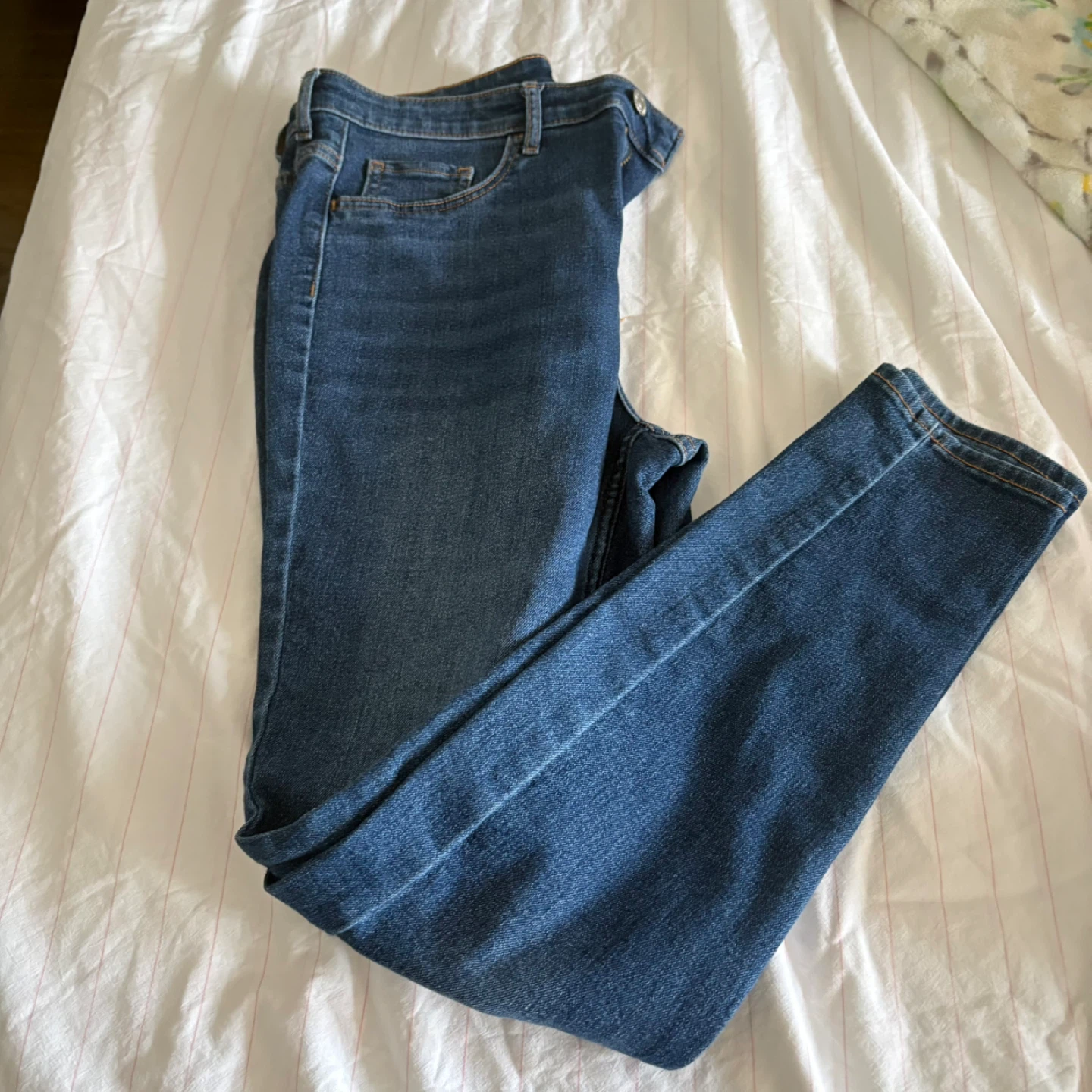 Old Navy & H&M Jeans- skinny and flared - photo 3