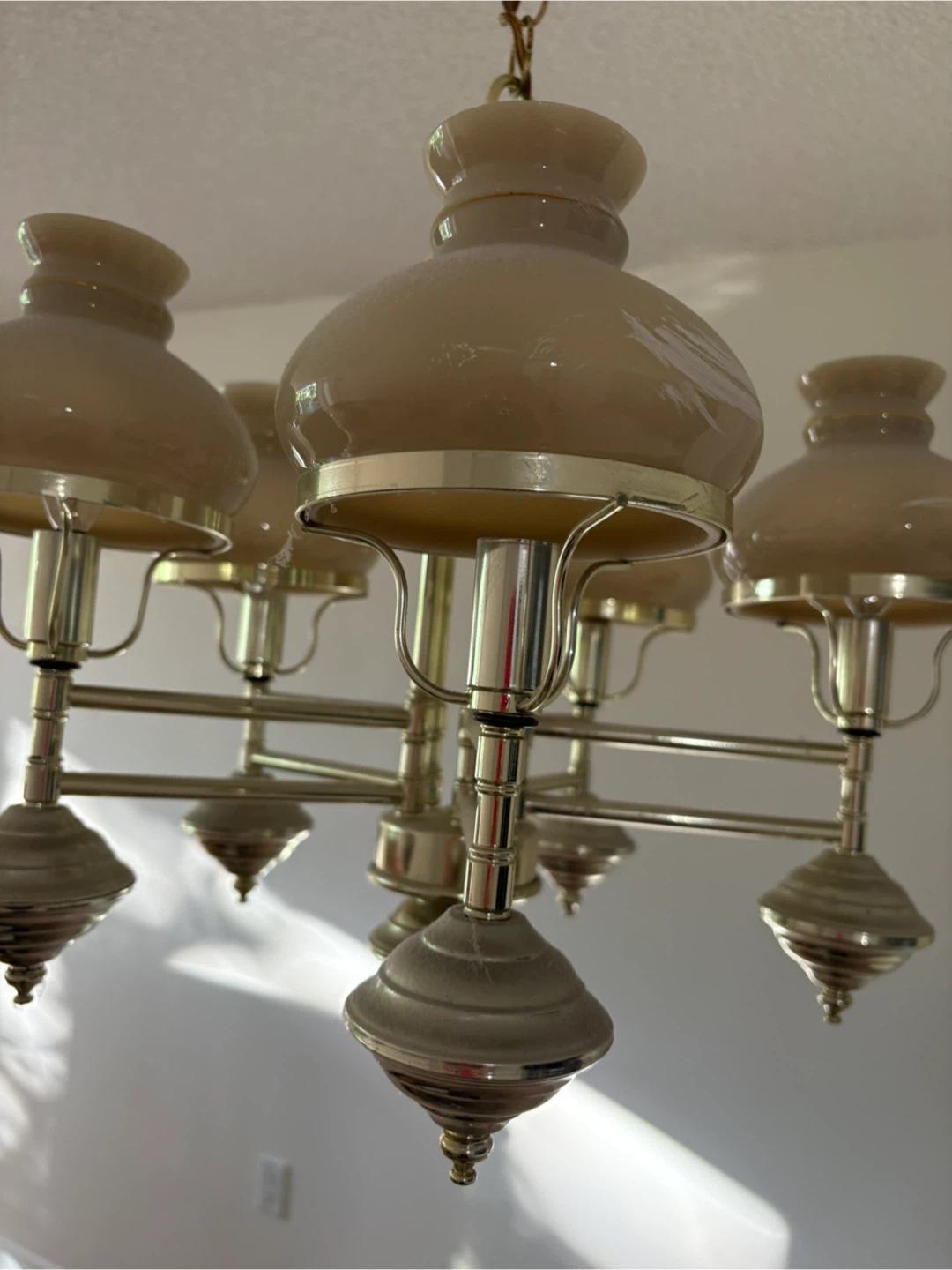 6-Light Chandelier with Beige Glass Shades - photo 2