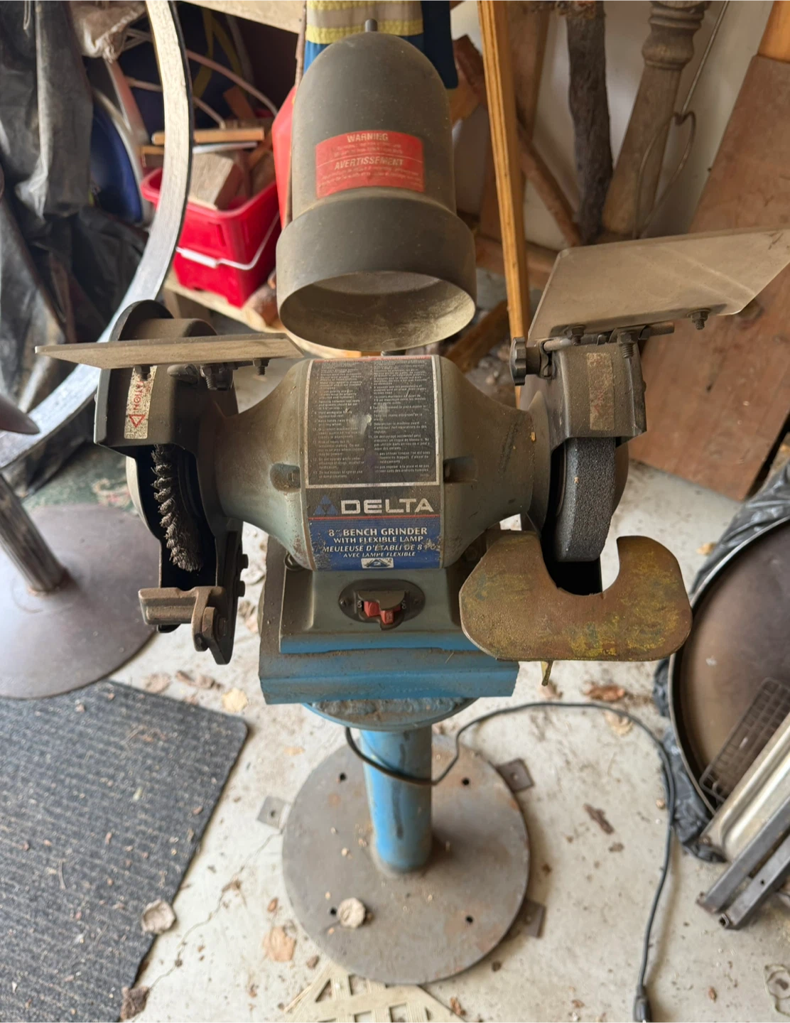 Bench grinder