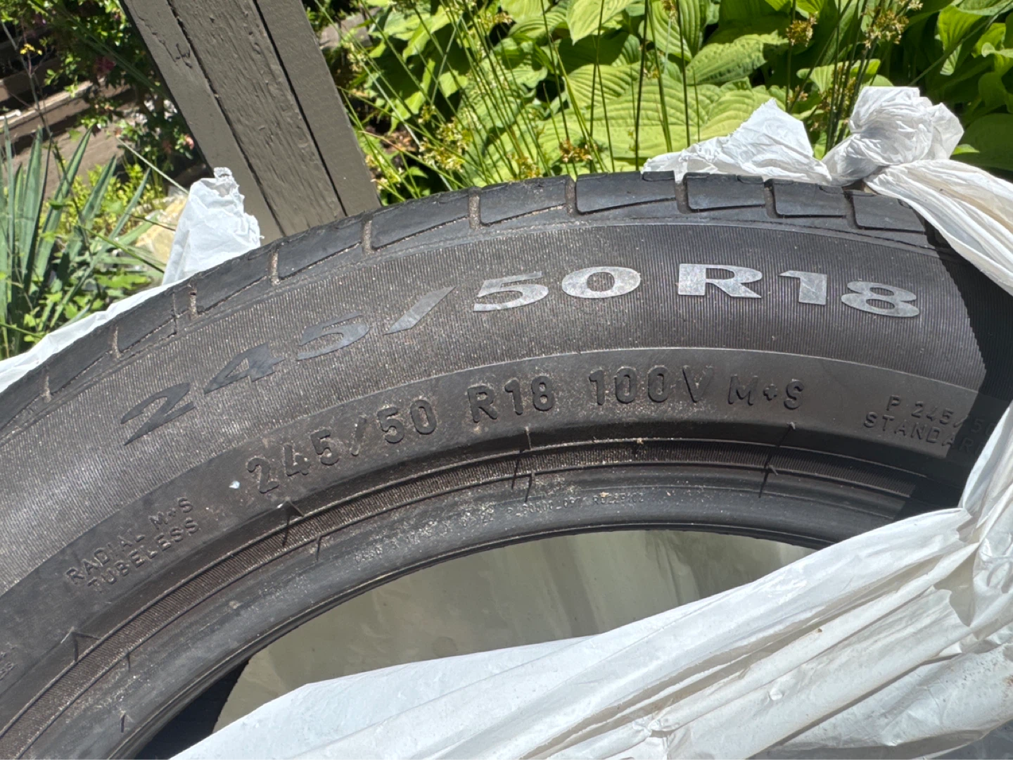 Almost runflat tire 245/50