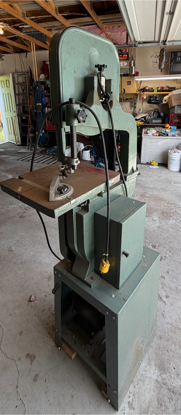 Astro International 14" Wood Bandsaw