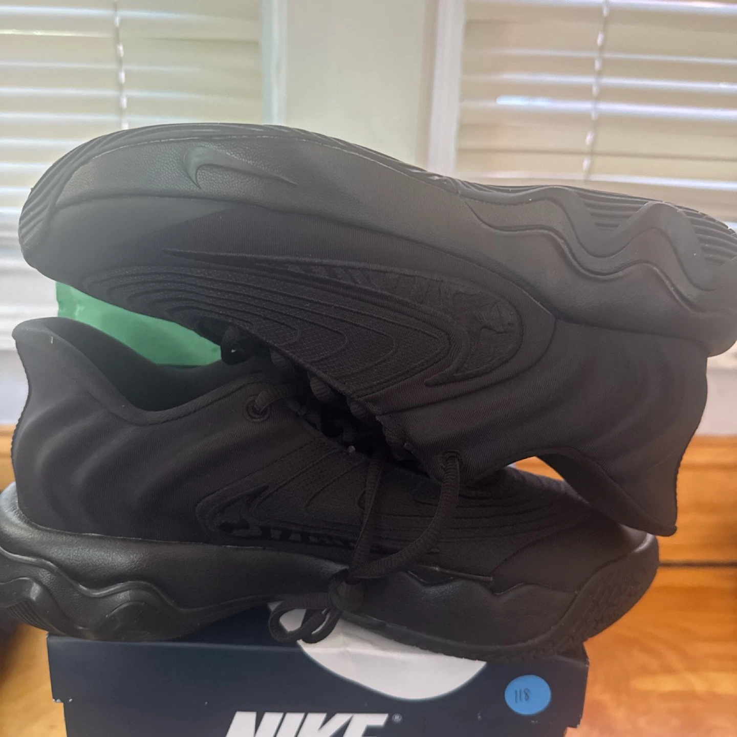 Nike Black Basketball Shoes Size 8 - photo 5
