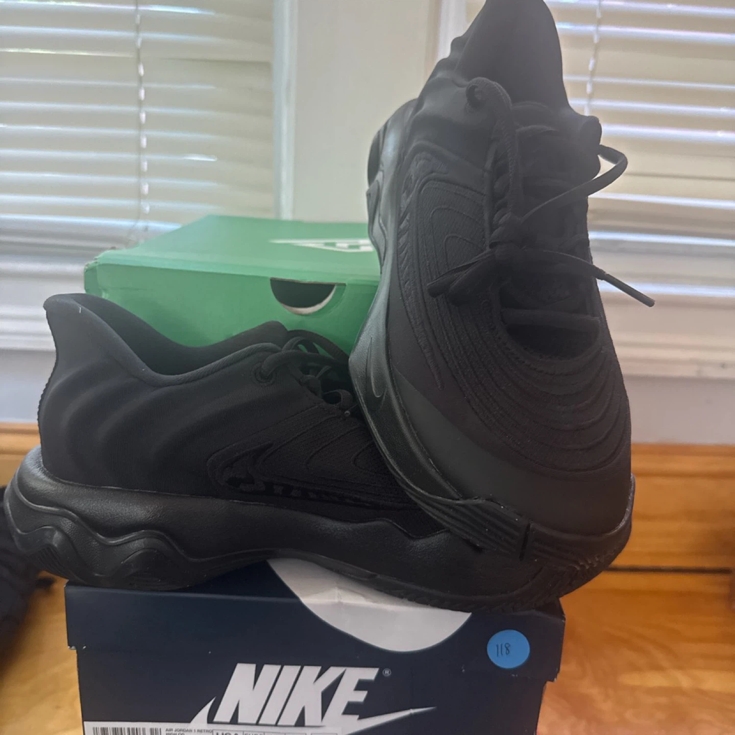 Nike Black Basketball Shoes Size 8 - photo 4