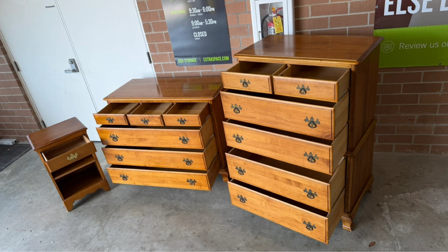Wooden Dresser Set with Nightstand - photo 5