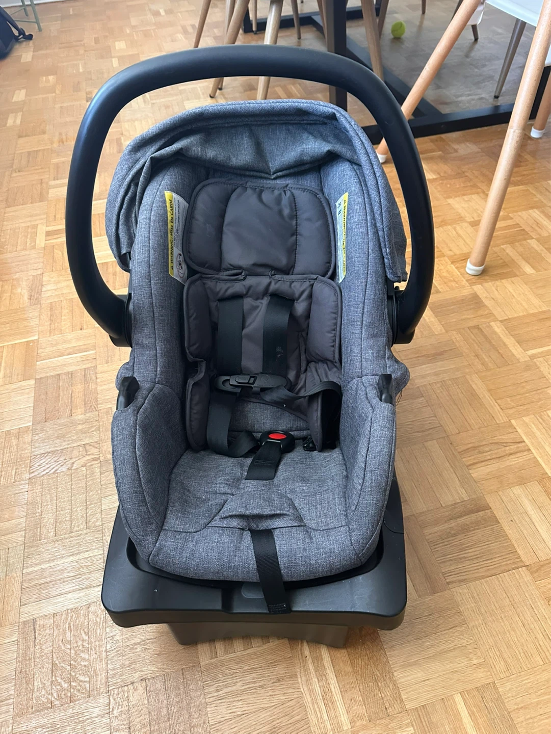 Evenflo LiteMax Sport Infant Car Seat - photo 3