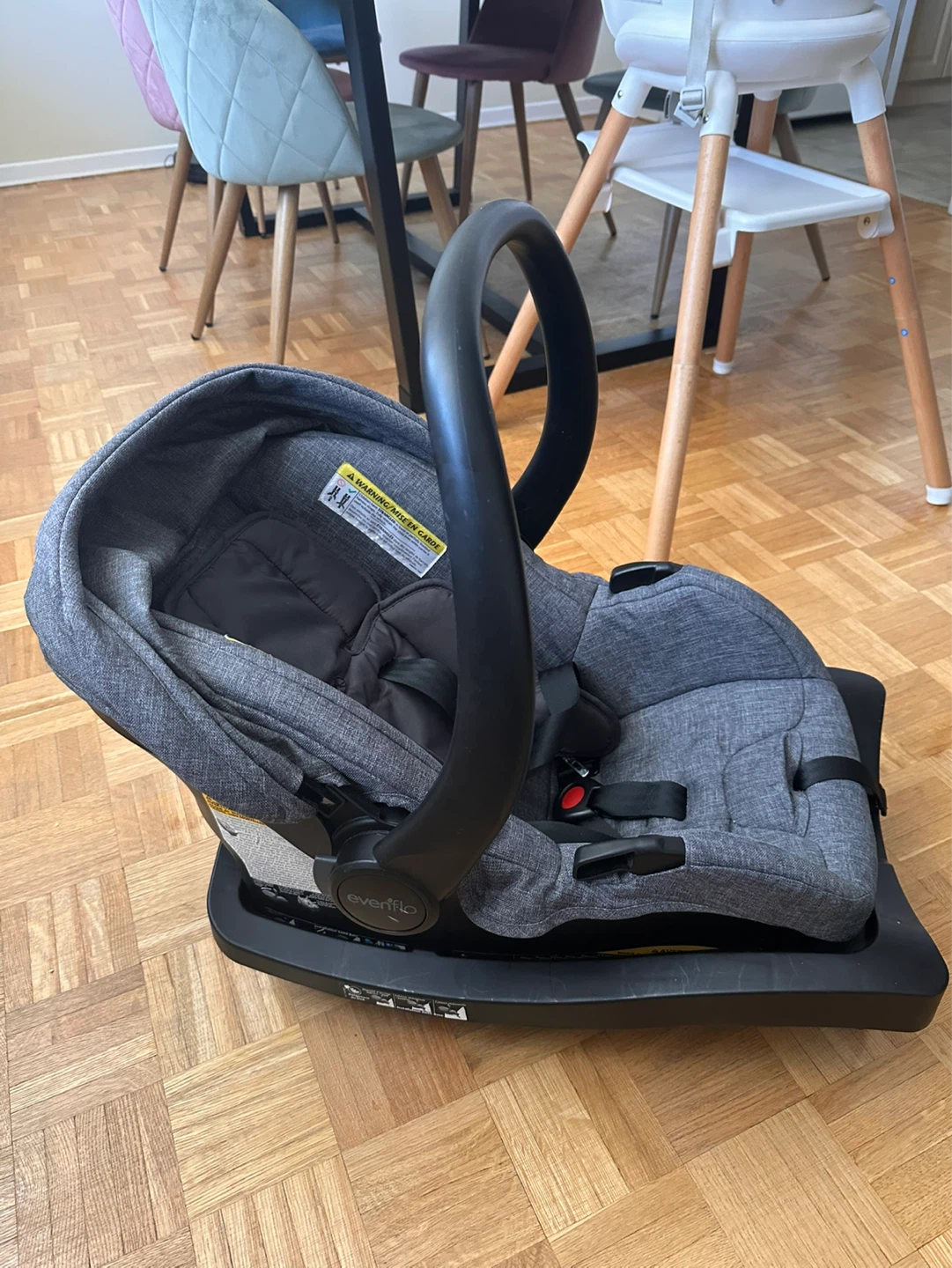 Evenflo LiteMax Sport Infant Car Seat - photo 4