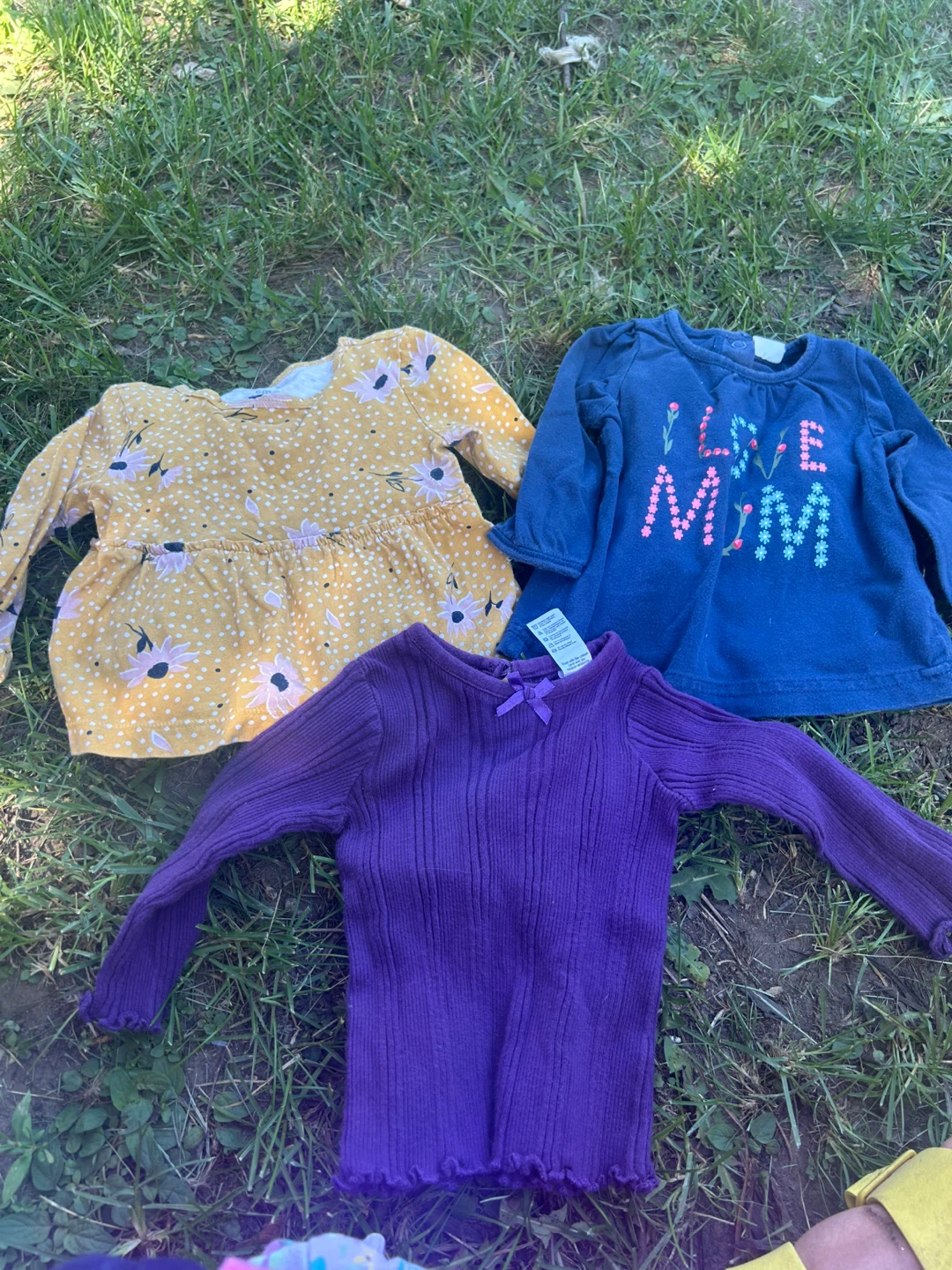 Girls 3/6m top, onesies & sweater