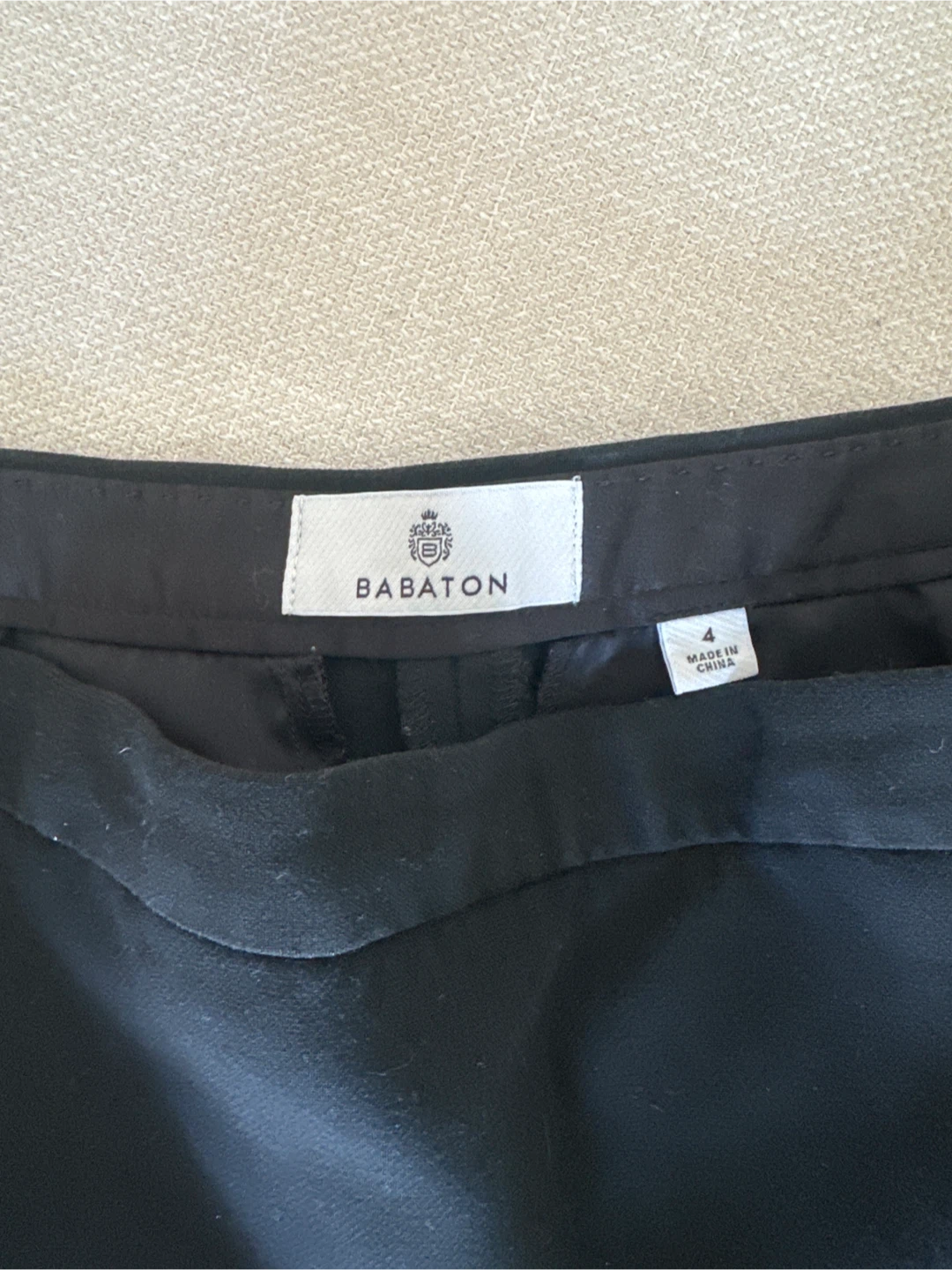 Babaton Black Skirt Size 4 - photo 2