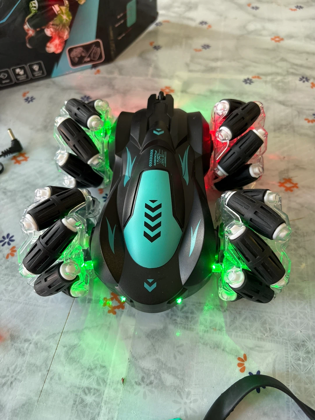 Gesture Control RC Car for Kids - photo 2