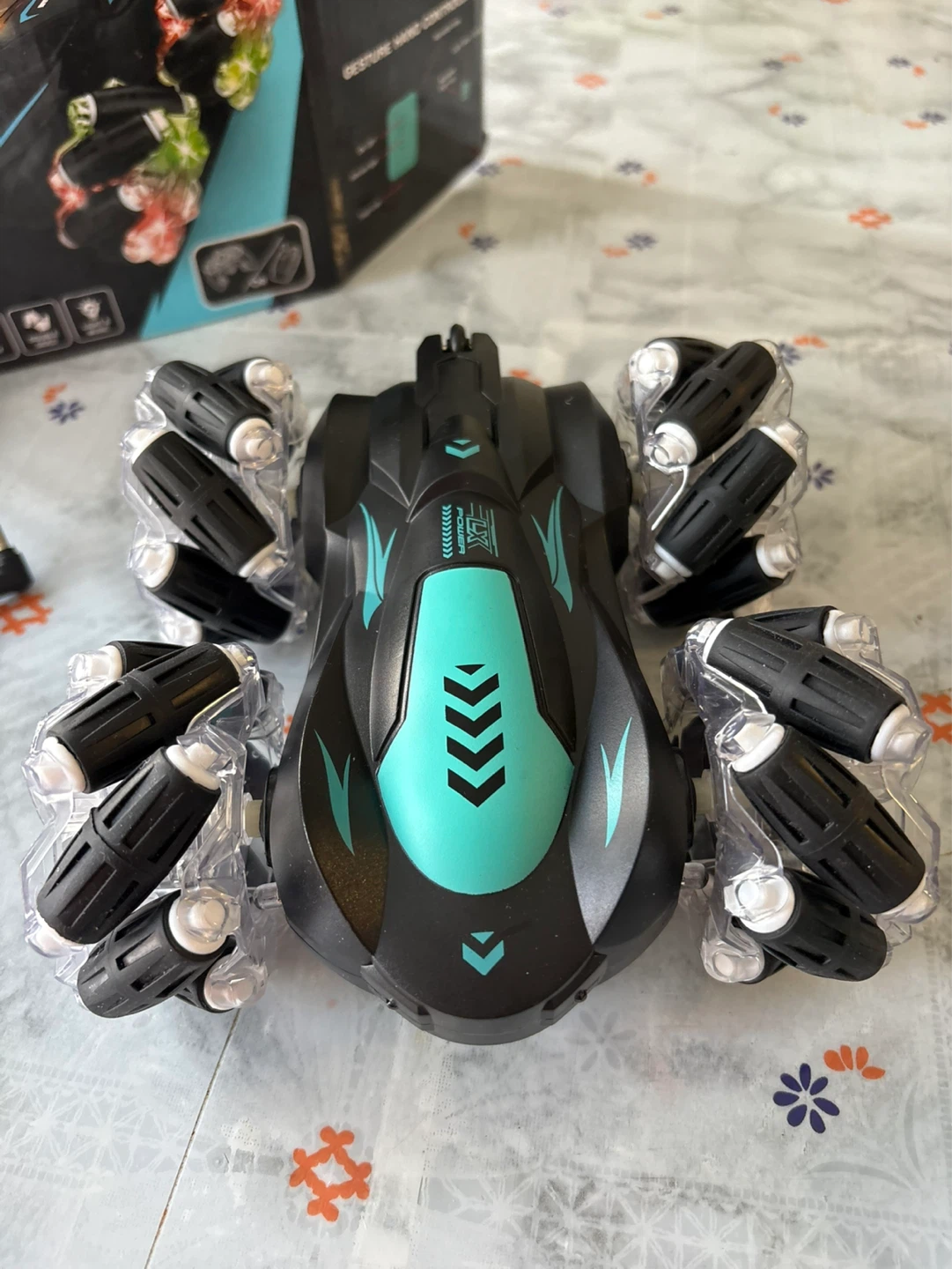 Gesture Control RC Car for Kids - photo 4