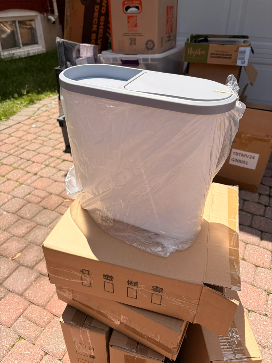 White and Grey Dual Compartment Bin