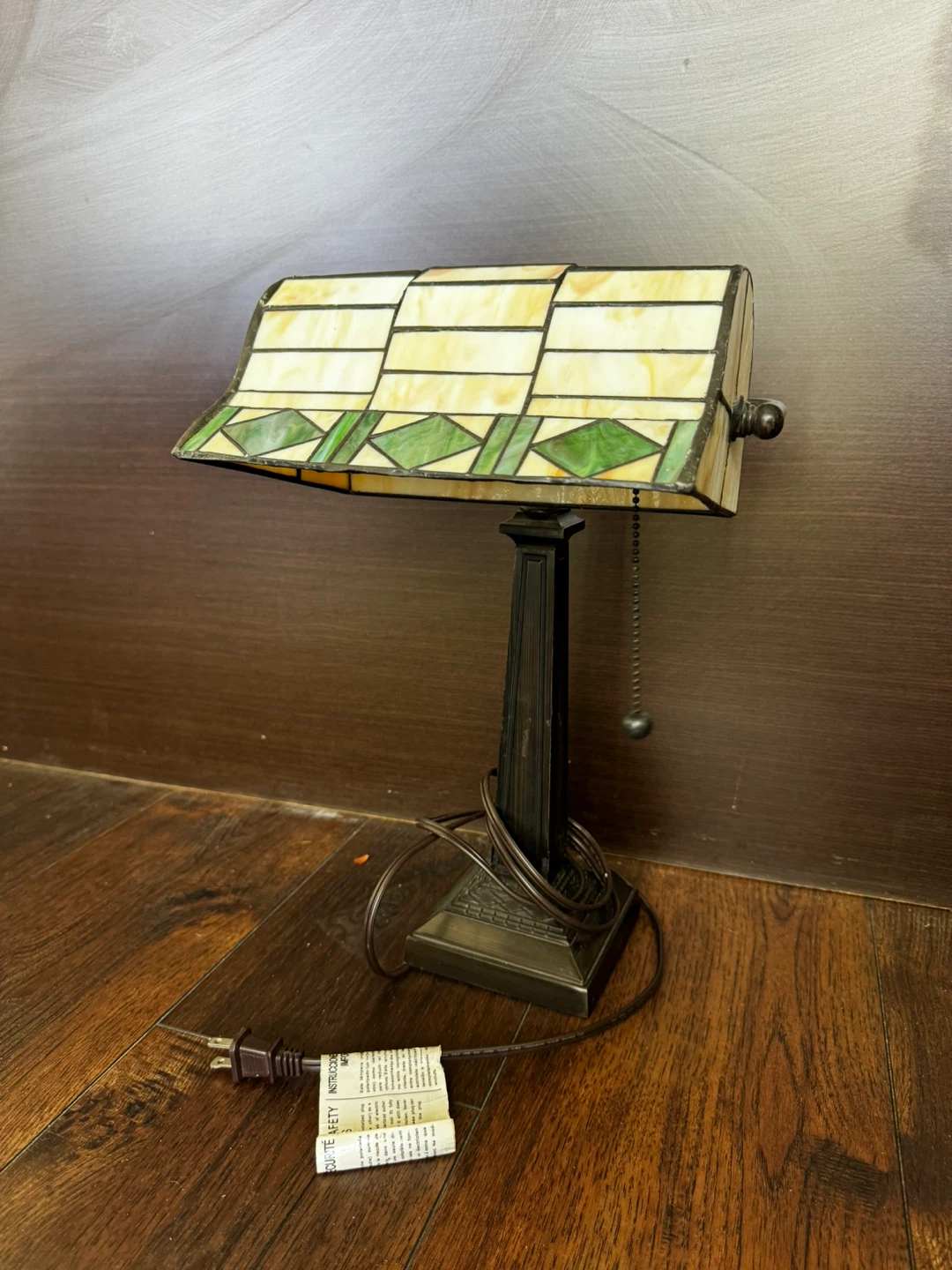 Tiffany Style Banker's Lamp