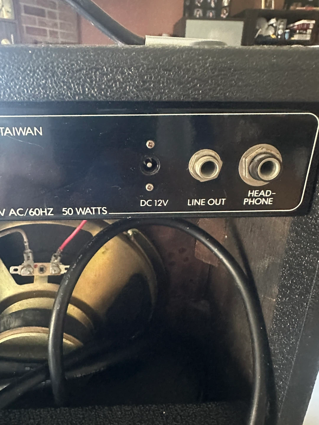 Gorilla GG-25 Guitar Amplifier - photo 3