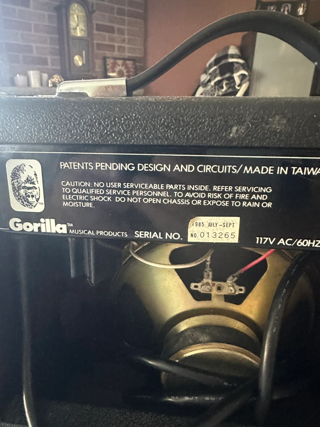 Gorilla GG-25 Guitar Amplifier - photo 2