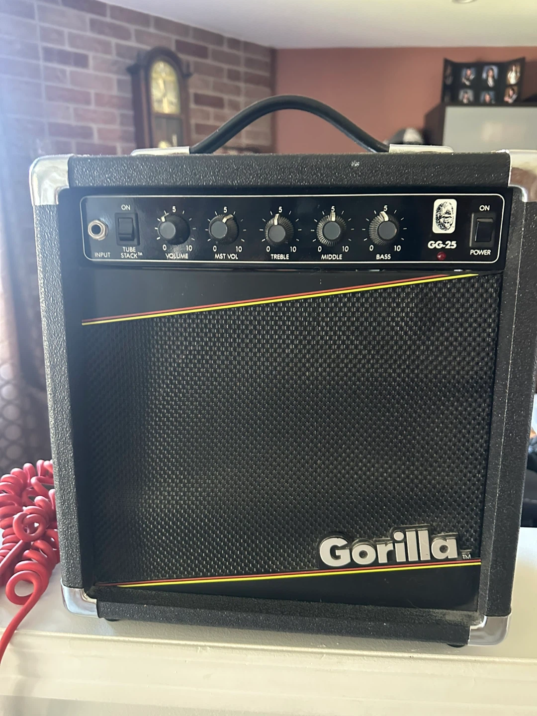 Gorilla GG-25 Guitar Amplifier