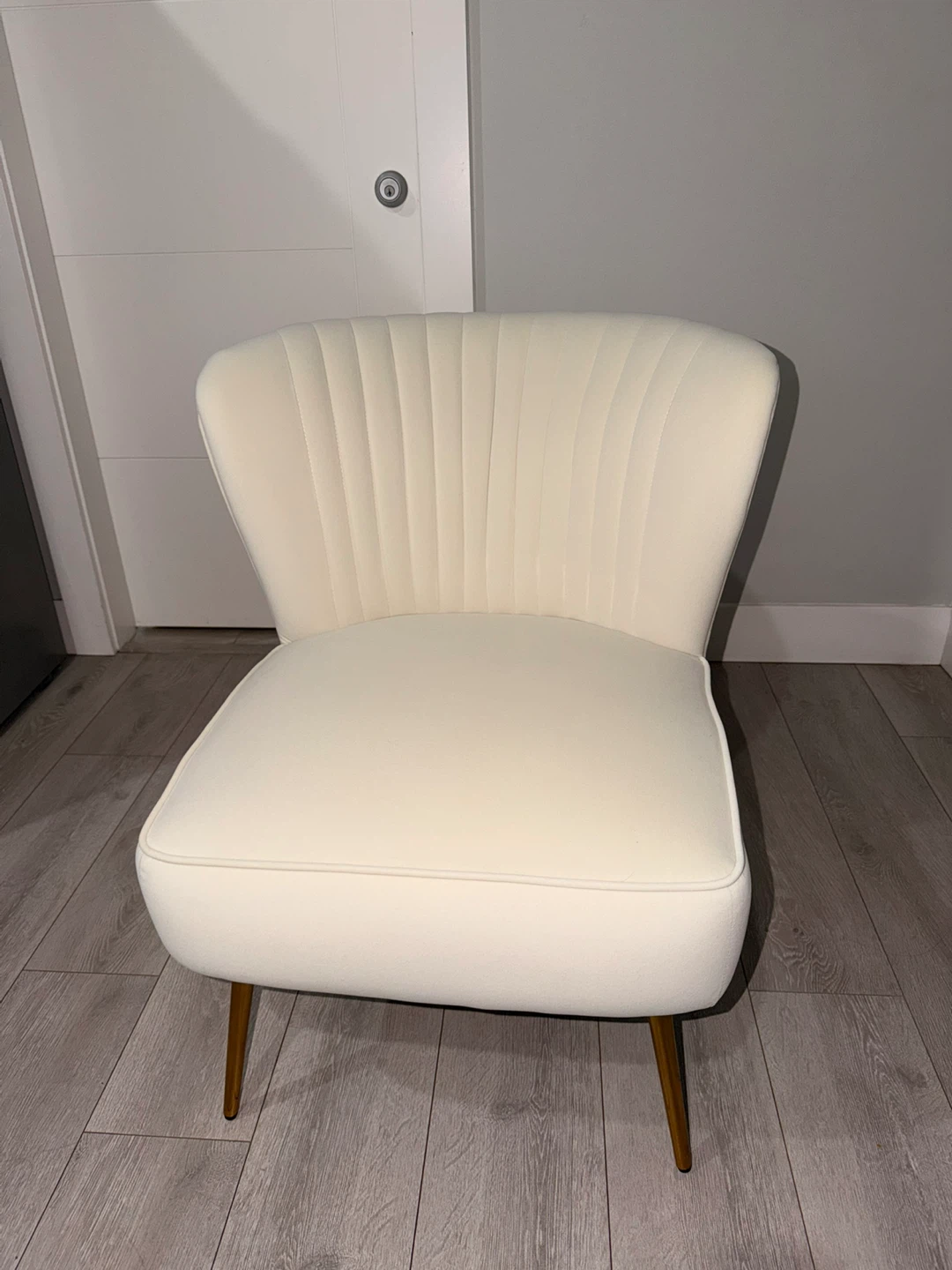 Sale of furniture - photo 3