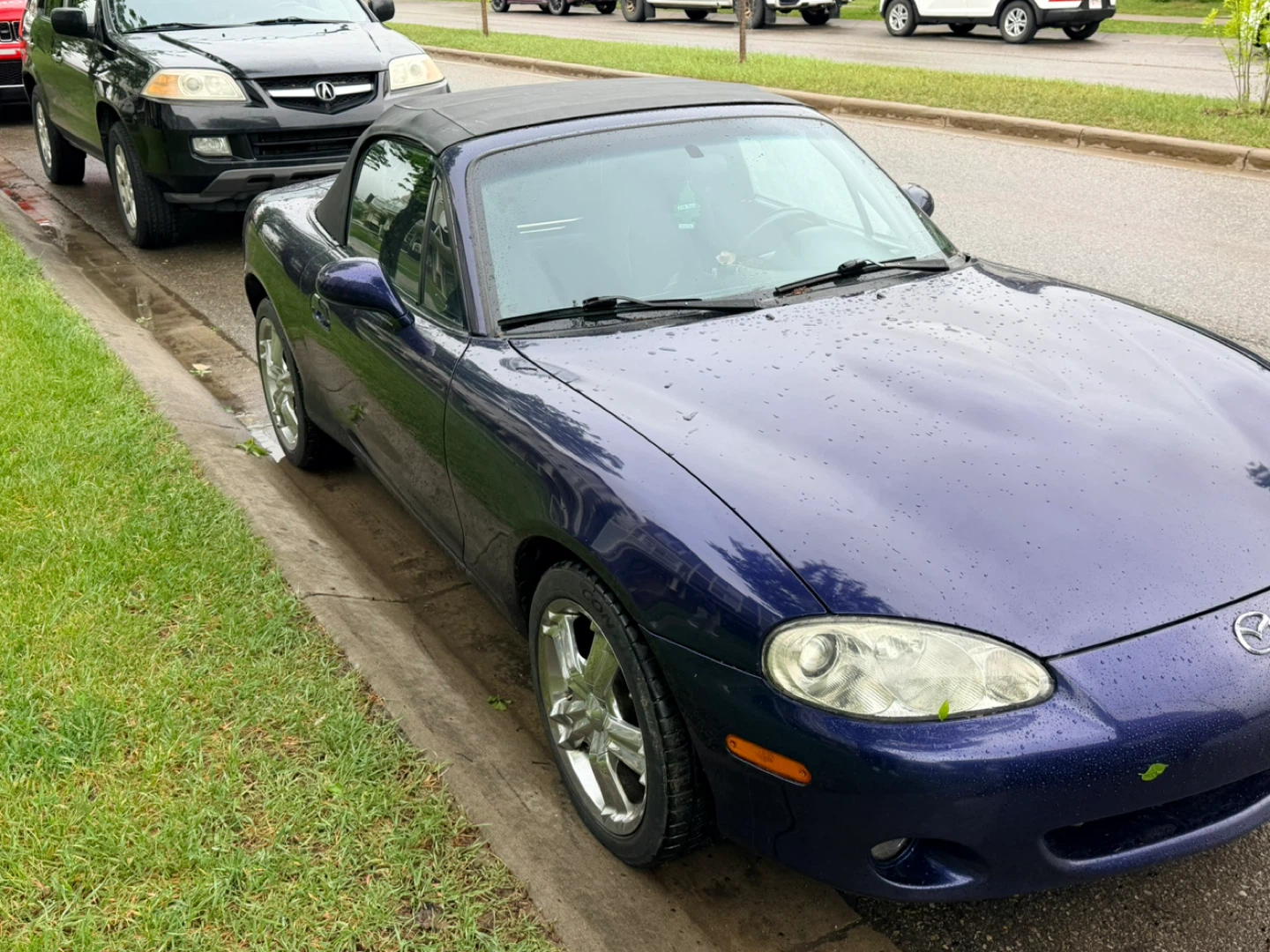 Mazda Miata Convertible - photo 4