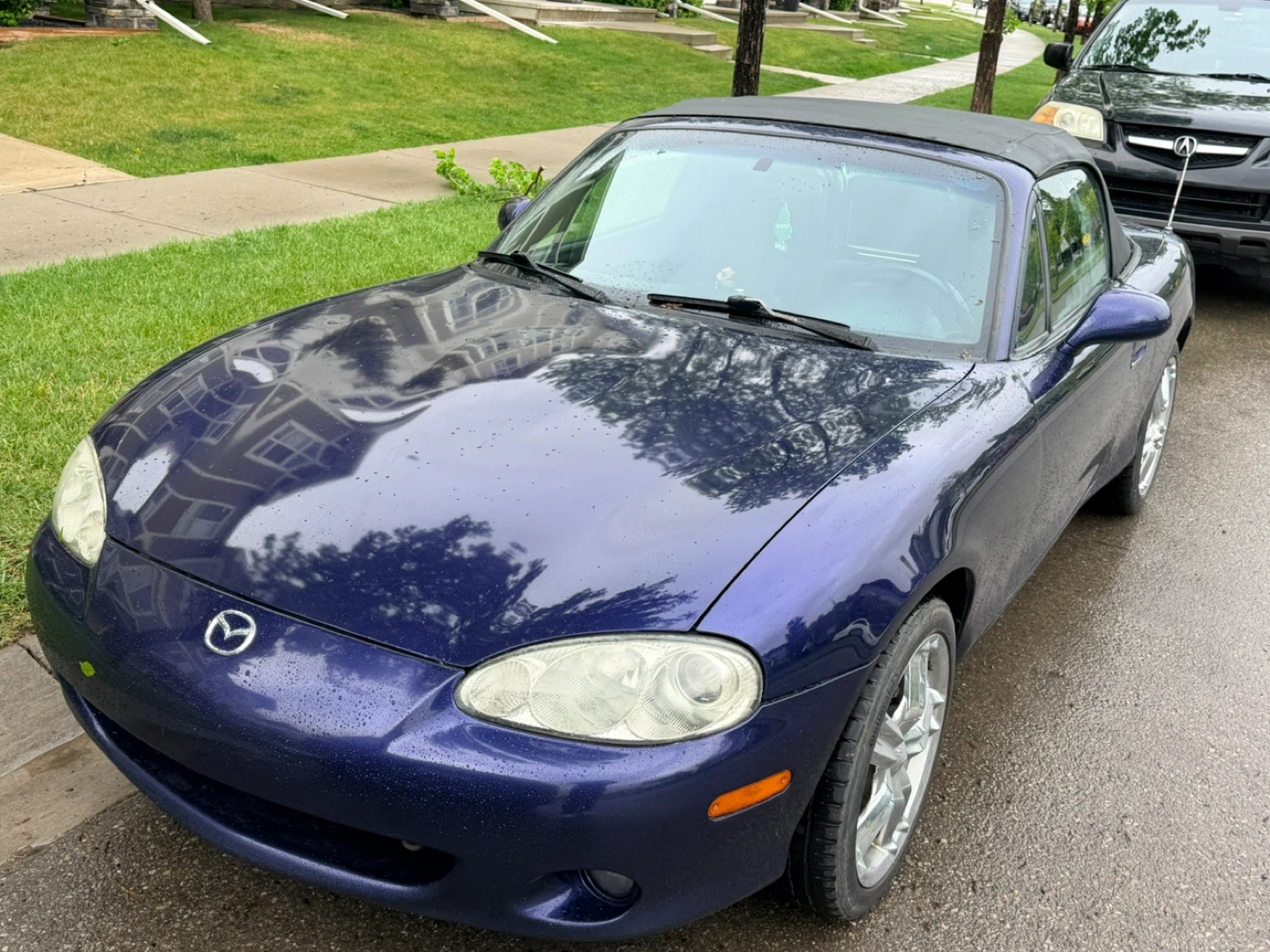 Mazda Miata Convertible - photo 3