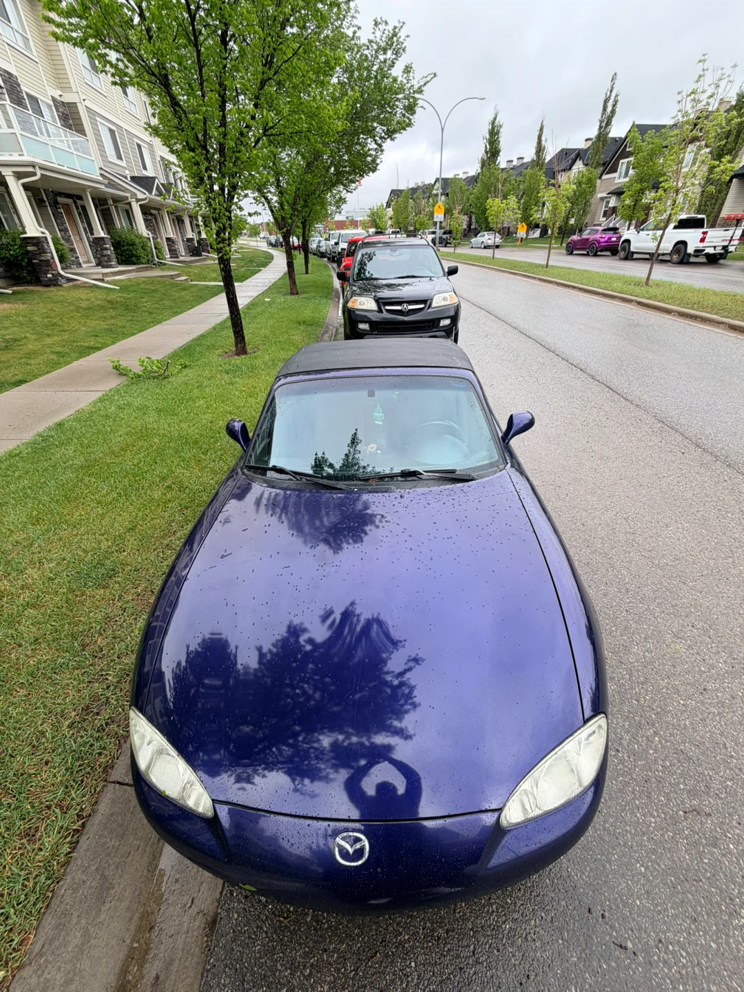 Mazda Miata Convertible - photo 2