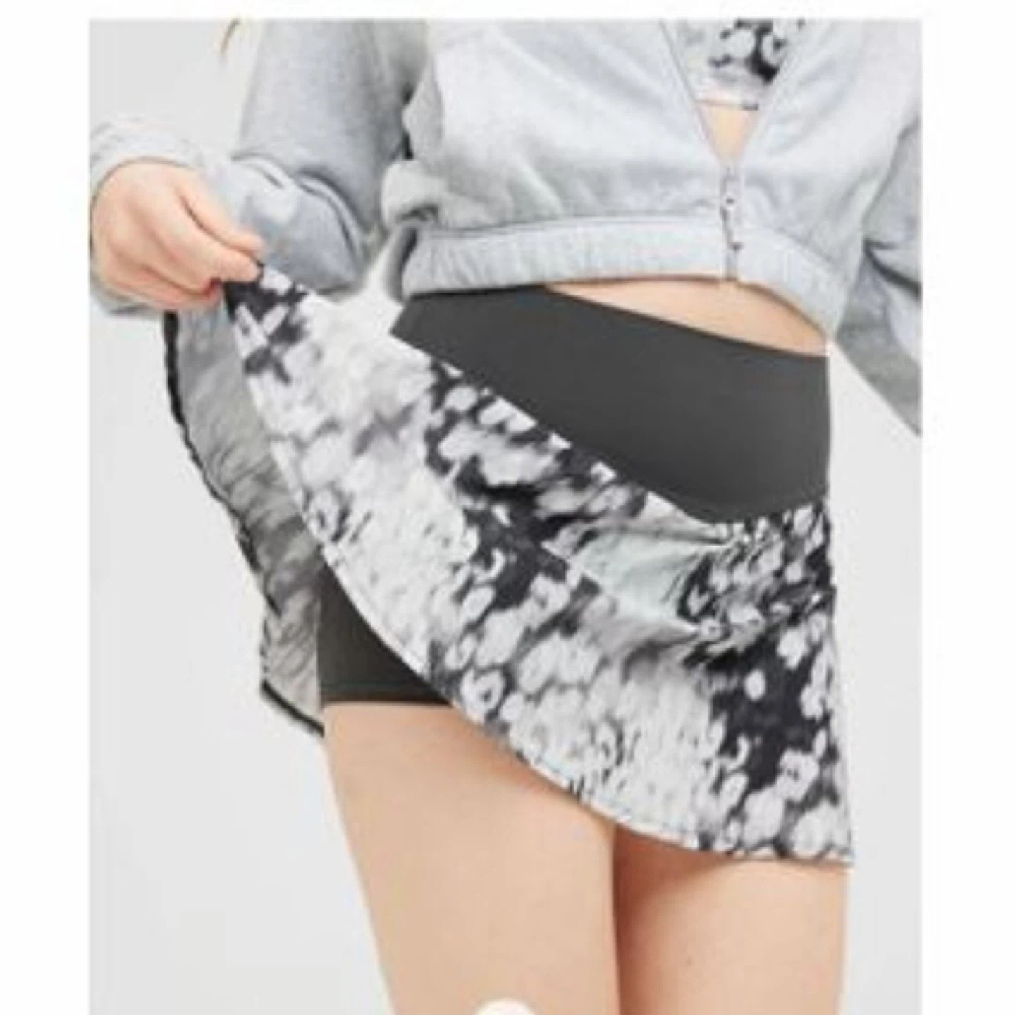 Aerie Offline Athletic Skirt with Built-in Shorts black - photo 5